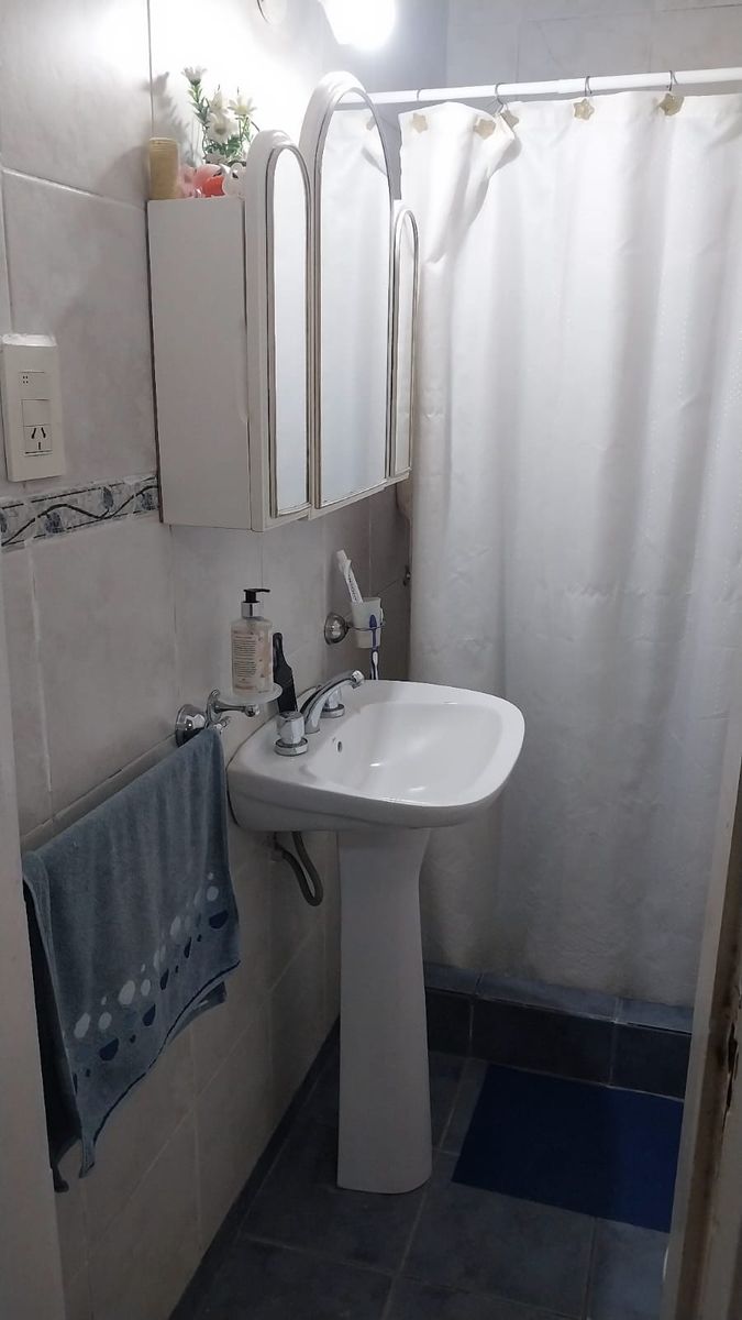 DOS CASAS INTERNAS SOBRE AV. FACUNDO ZUVIRIA AL 4600 (ZONA JERÁRQUICOS SALUD) - 14