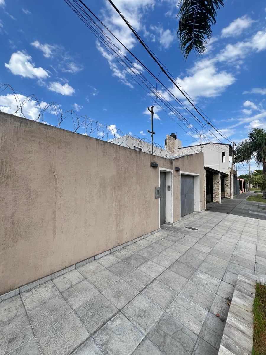 Casa con Amplio Terreno y Pileta en Barrio Mayoraz — foto 3