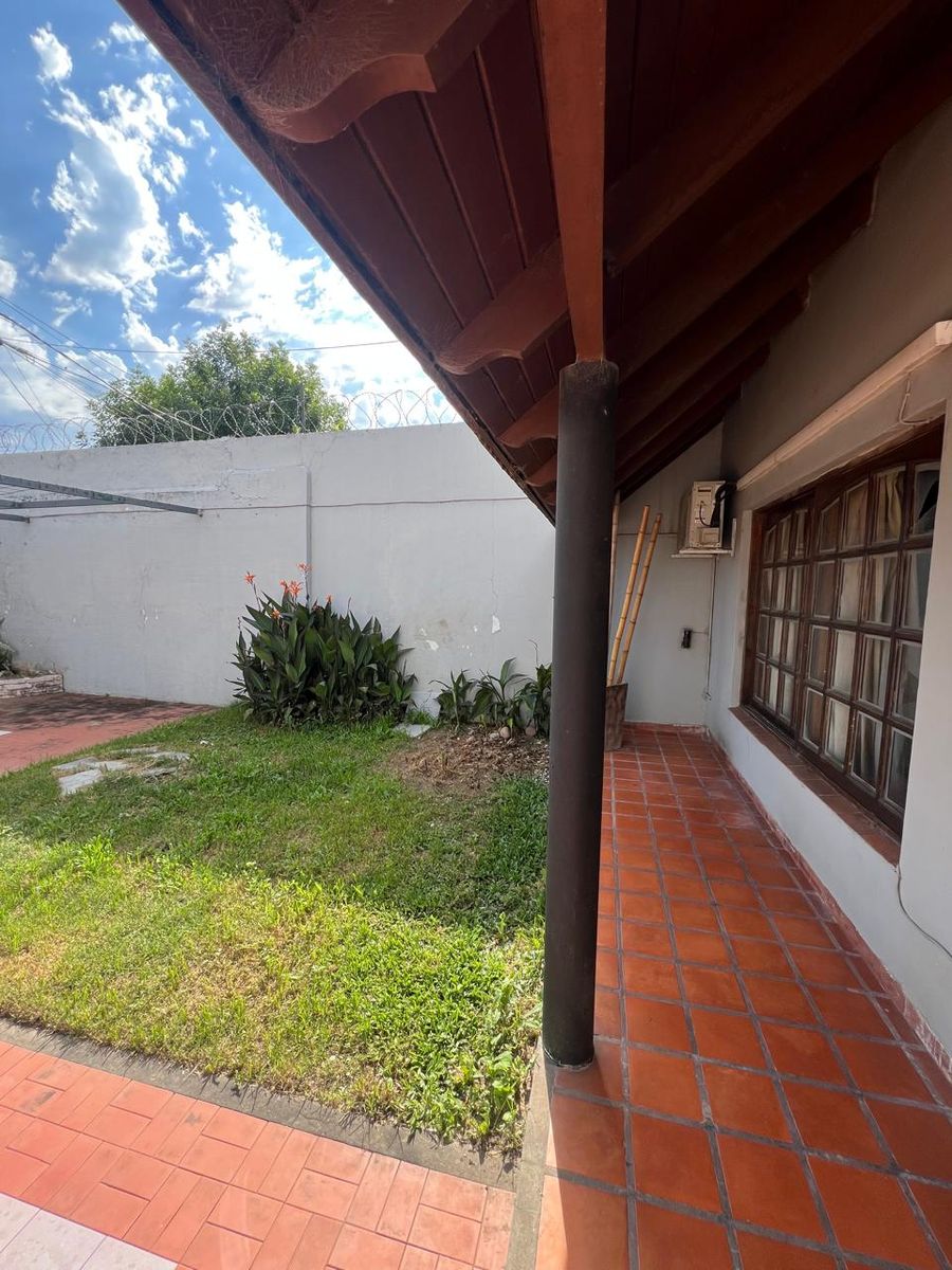 Casa con Amplio Terreno y Pileta en Barrio Mayoraz — foto 4