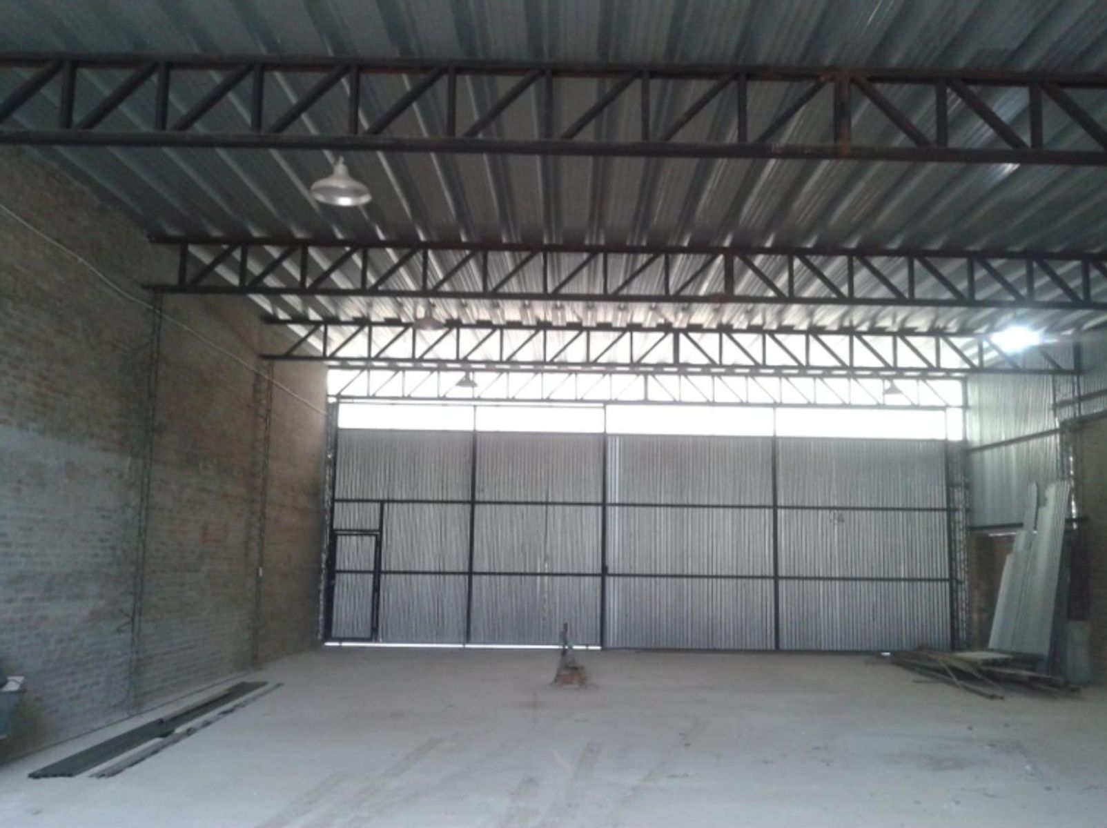 Galpon Excelente Calidad Constructiva. Habiltación Comercial. - 2