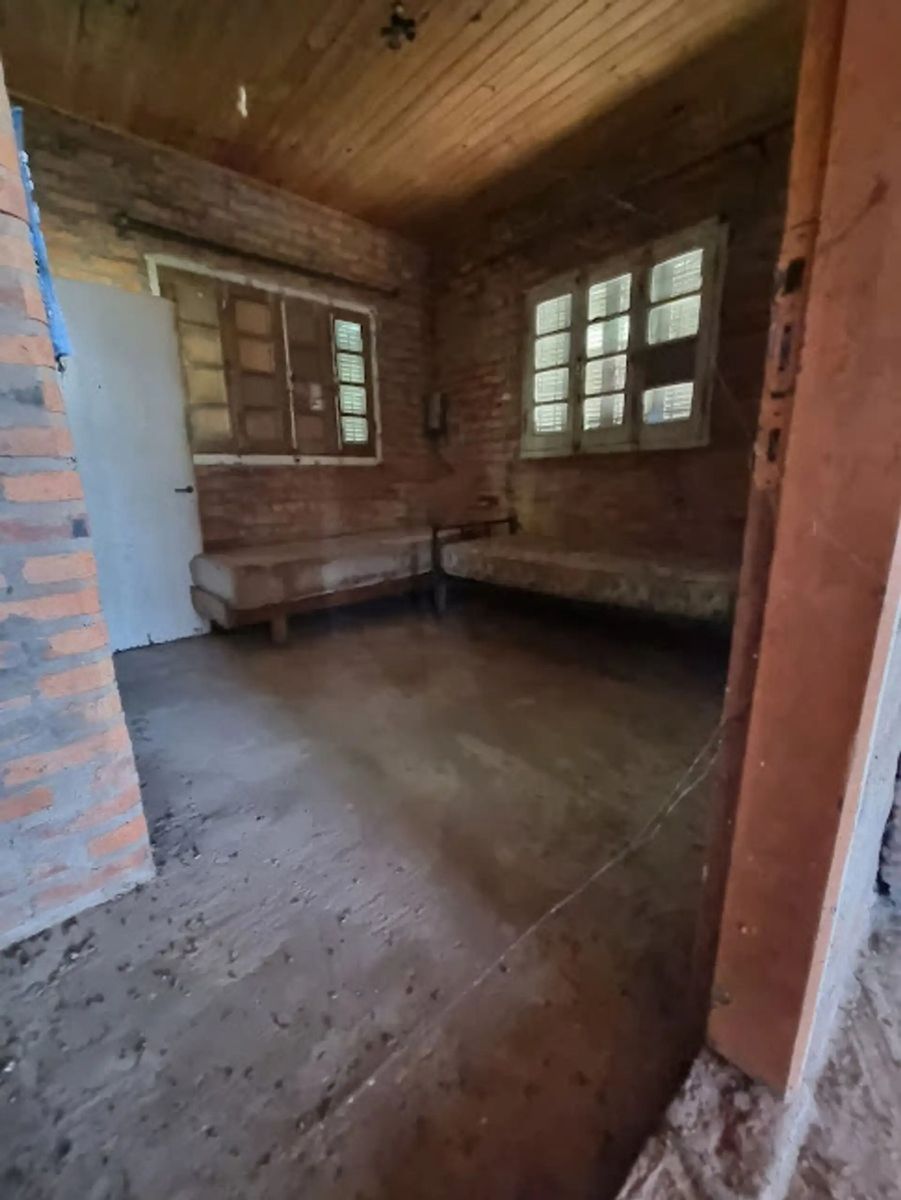 GRAN TERRENO Y CASA FRENTE AL RÍO - PARAJE LOS 2 OMBUES - 5
