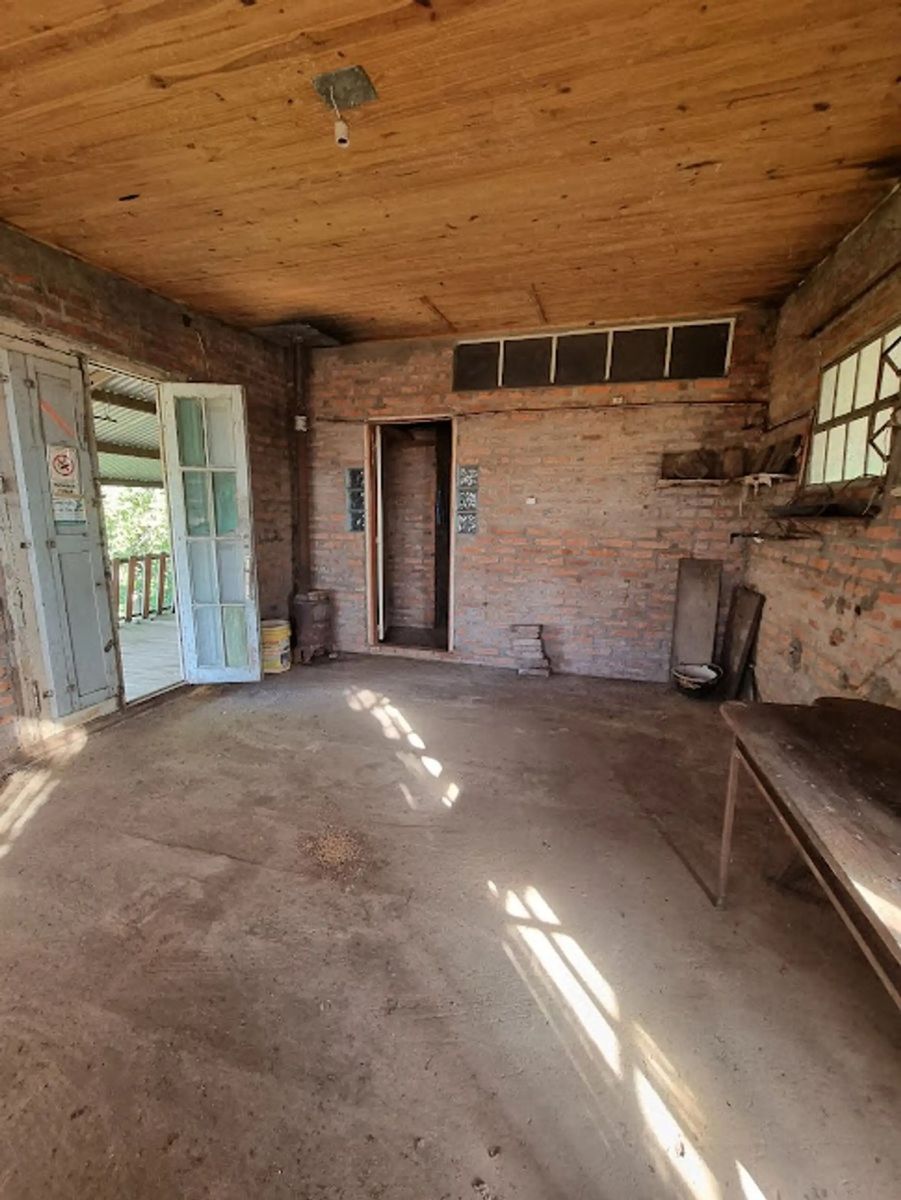 GRAN TERRENO Y CASA FRENTE AL RÍO - PARAJE LOS 2 OMBUES - 8