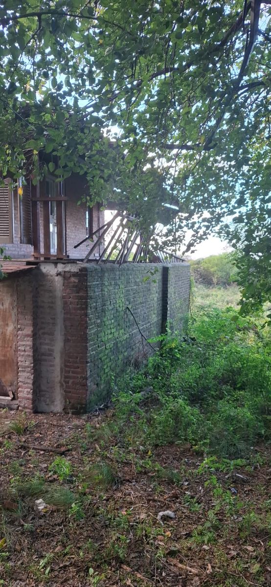 GRAN TERRENO Y CASA FRENTE AL RÍO - PARAJE LOS 2 OMBUES - 16