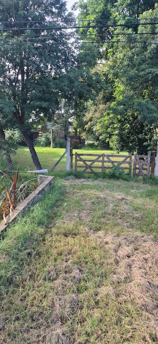 GRAN TERRENO Y CASA FRENTE AL RÍO - PARAJE LOS 2 OMBUES - 17