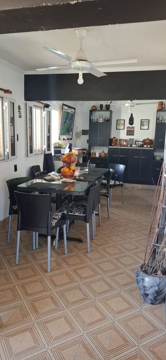 CASA SOBRE ESQUINA EN ZONA NORTE — foto 7