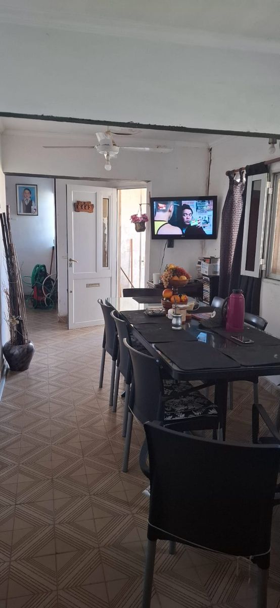 CASA SOBRE ESQUINA EN ZONA NORTE — foto 10