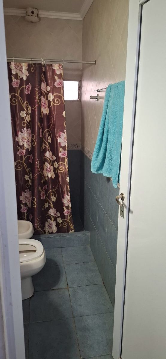 CASA SOBRE ESQUINA EN ZONA NORTE — foto 15