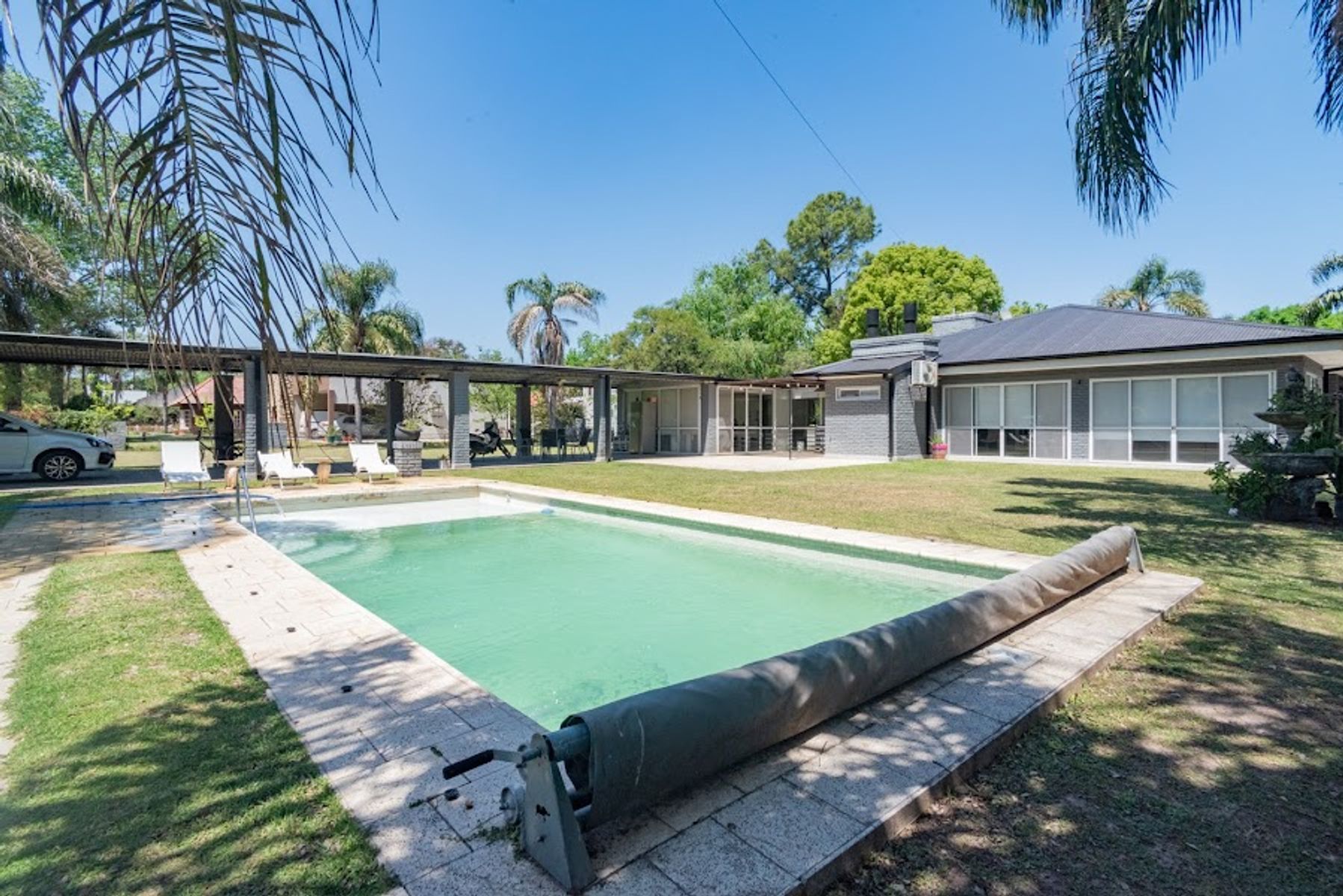 CASA DE 3 DORMITORIOS EN LA MEJOR ZONA DE LOS MOLINOS - 2