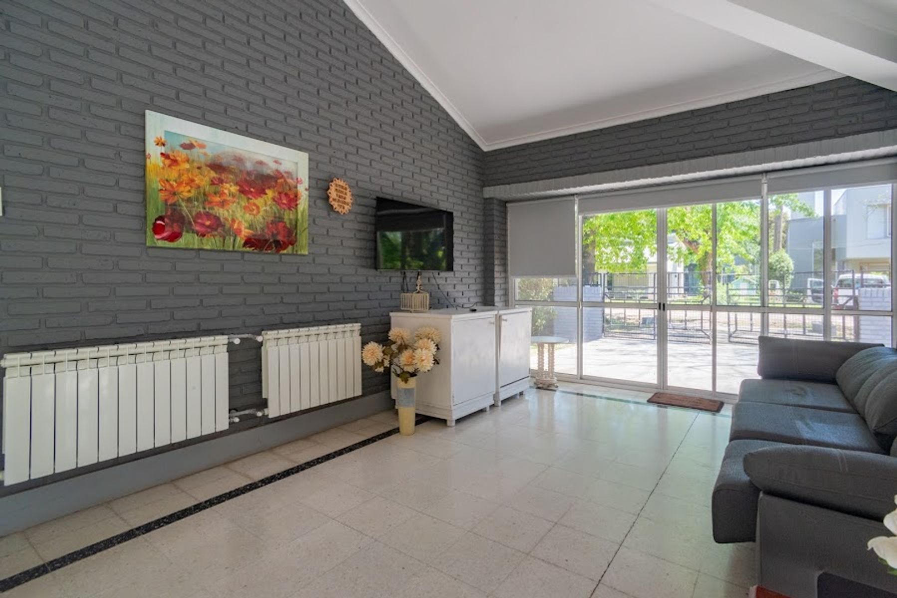 CASA DE 3 DORMITORIOS EN LA MEJOR ZONA DE LOS MOLINOS - 11