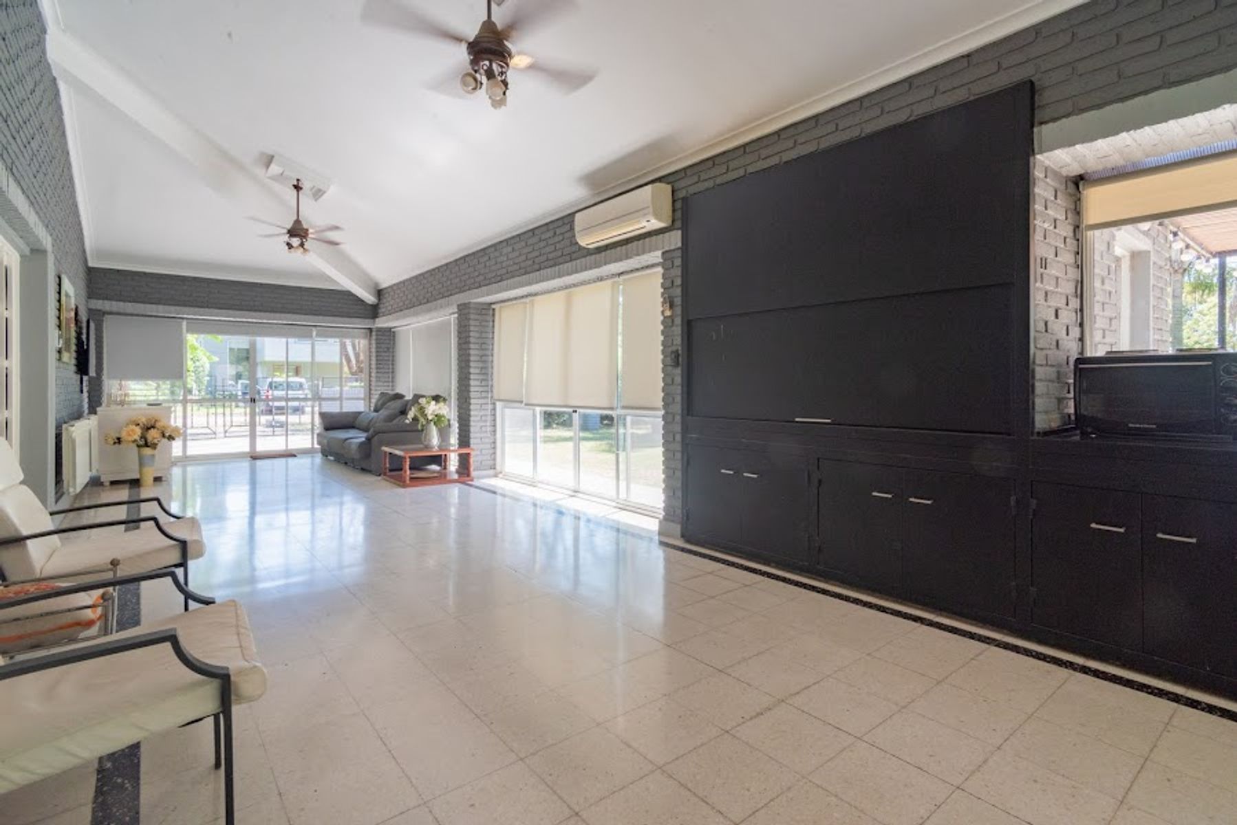 CASA DE 3 DORMITORIOS EN LA MEJOR ZONA DE LOS MOLINOS - 15
