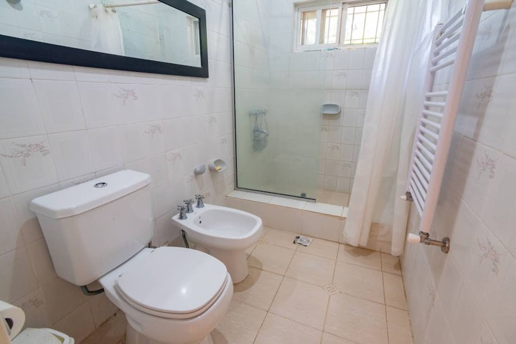 CASA DE 3 DORMITORIOS EN LA MEJOR ZONA DE LOS MOLINOS - 23