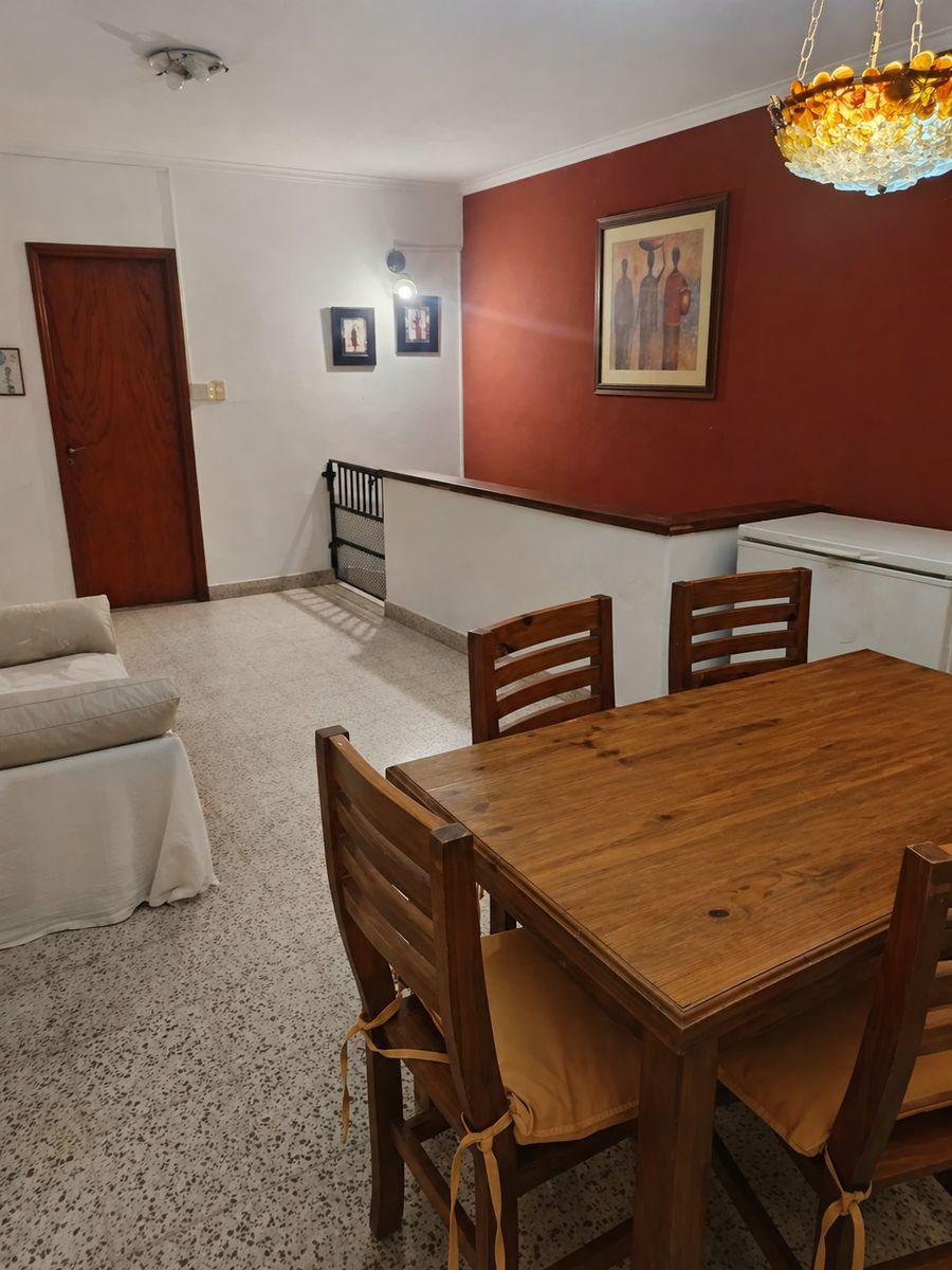 CASA EN ZONA ESTRATÉGICA EN PRIMER PISO - 1