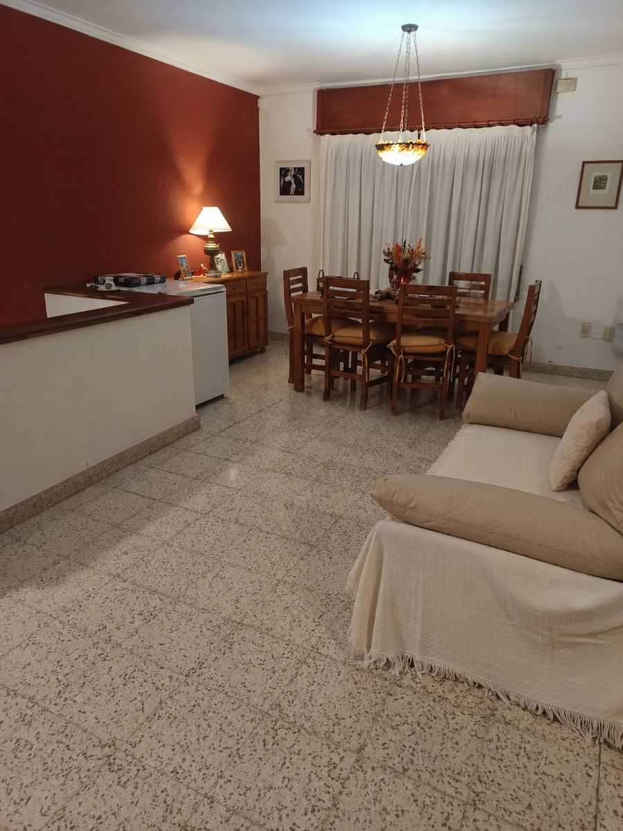CASA EN ZONA ESTRATÉGICA EN PRIMER PISO - 2