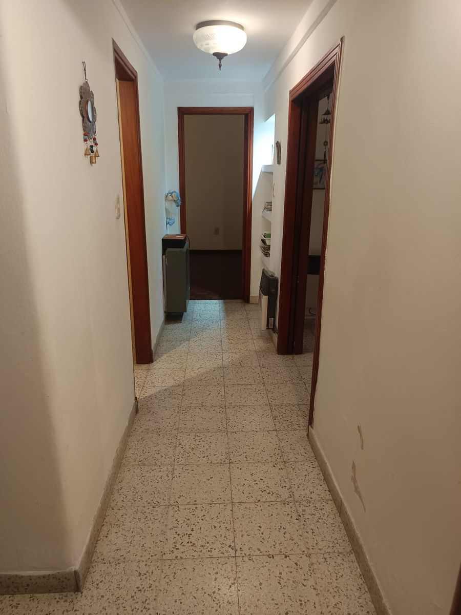 CASA EN ZONA ESTRATÉGICA EN PRIMER PISO - 12