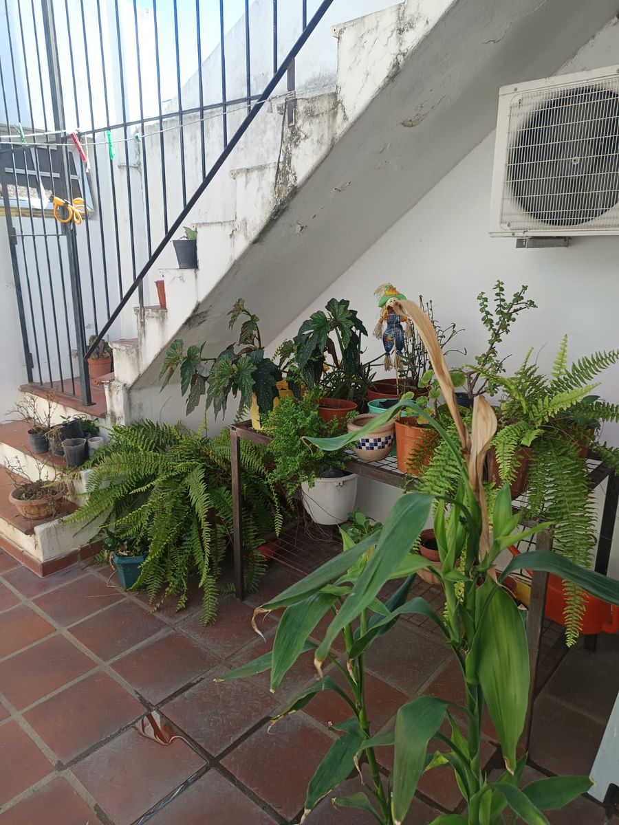 CASA EN ZONA ESTRATÉGICA EN PRIMER PISO - 18