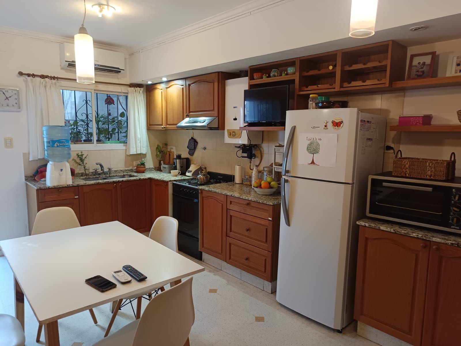 CASA EN ZONA ESTRATÉGICA EN PRIMER PISO - 24