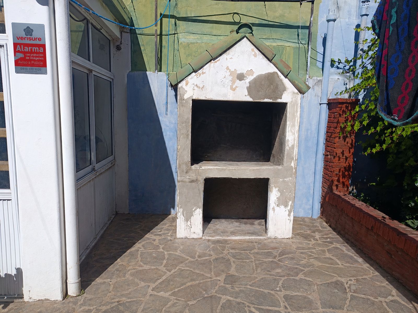 Casa muy amplia a 3 cuadras de Av. Freyre - 4