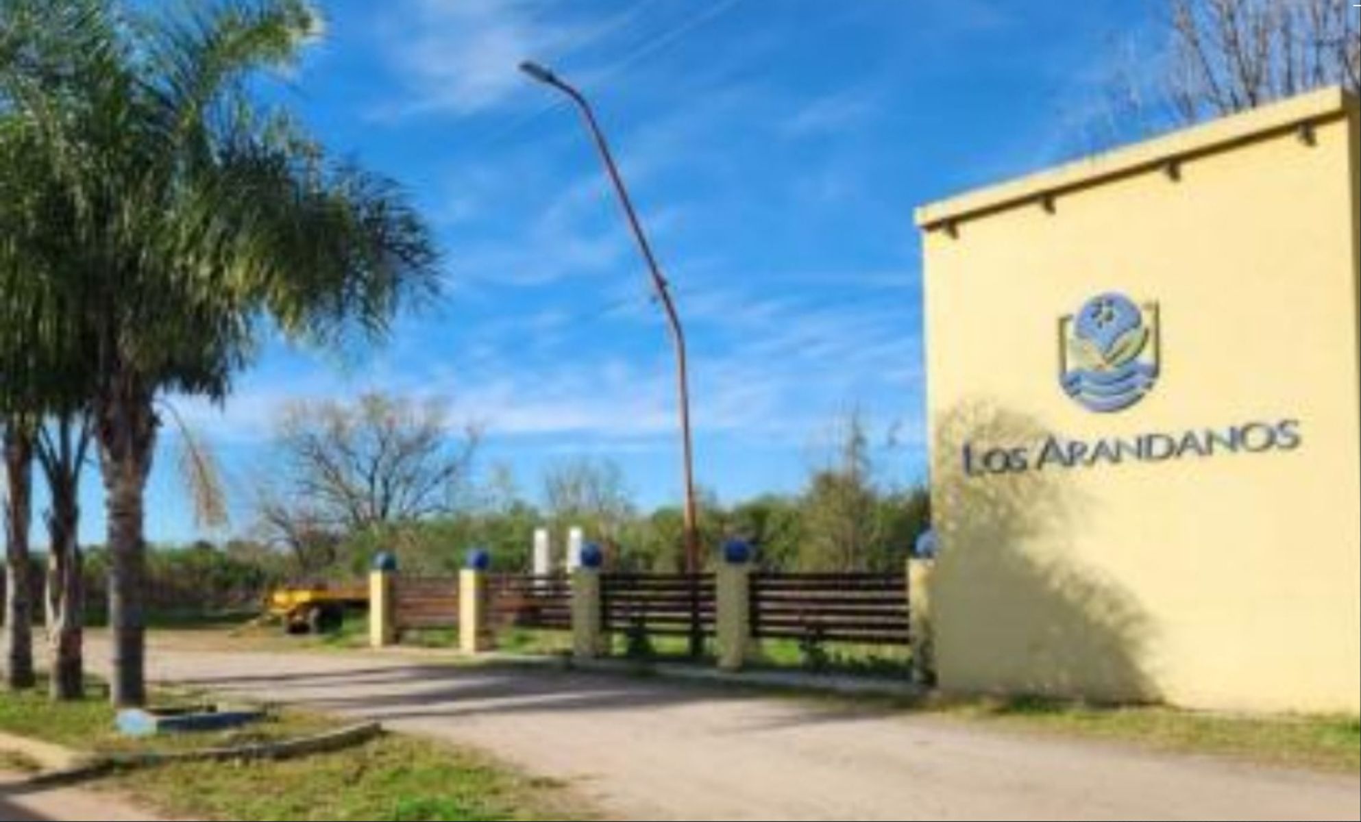 Casa Nueva con Piscina en Los Arándanos en Desvío Arijón - 2