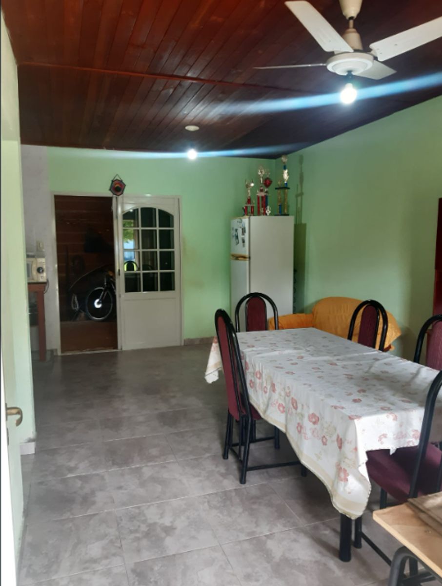 Casa 3 dormitorios con cochera en Progreso Pueblo. - 1