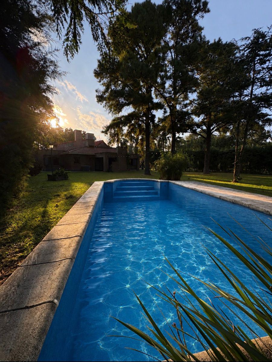Venta Casa Country Los Molinos - 1