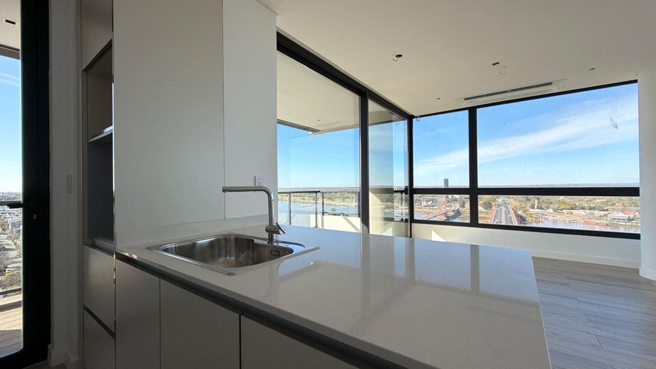 DEPARTAMENTO DE 3 DORMITORIOS EN TORRE VISUM - 22
