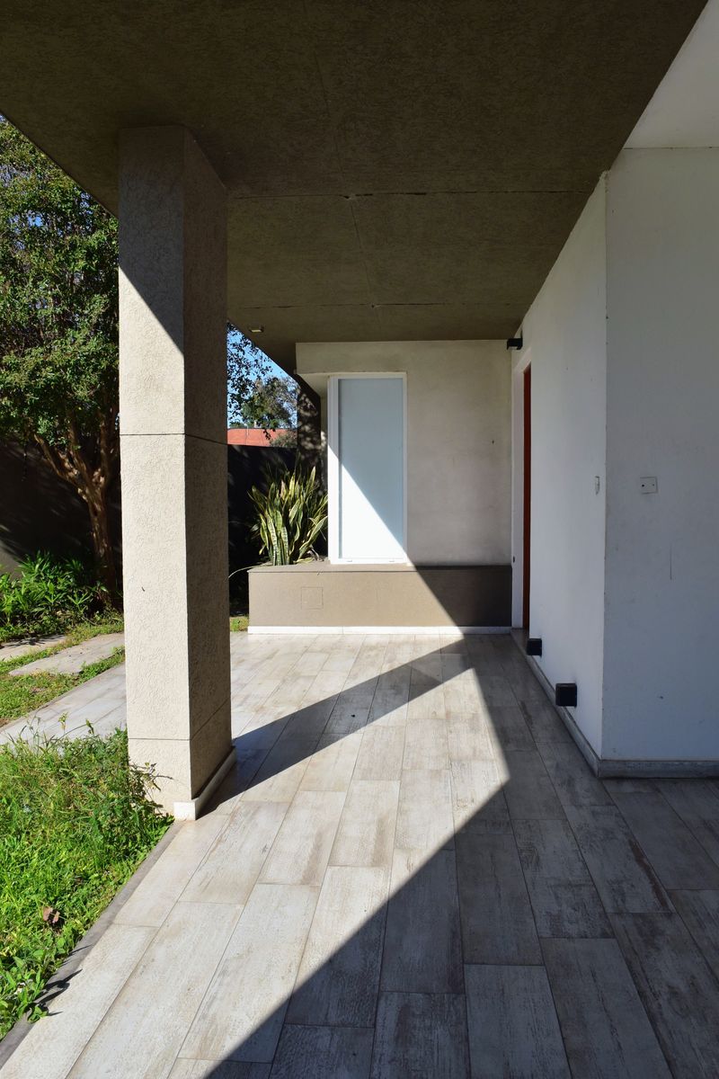 Casa cómoda y funcional en Colastine. - 10