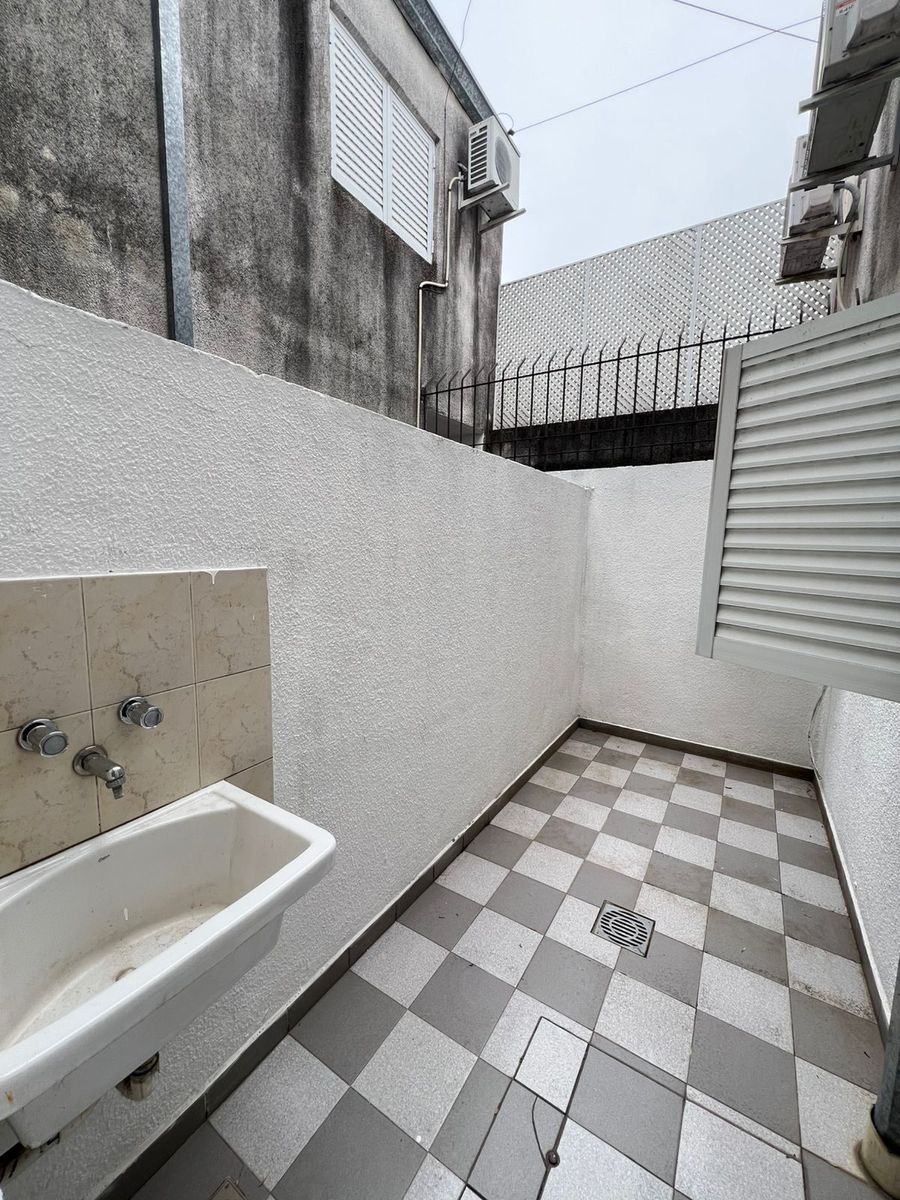 Departamento interno en barrio Sur - 13