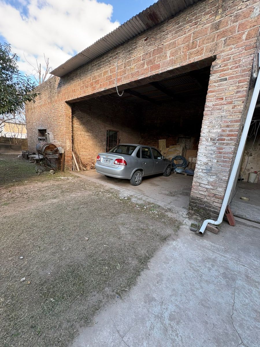 DOS CASAS EN EL MISMO LOTE - 5