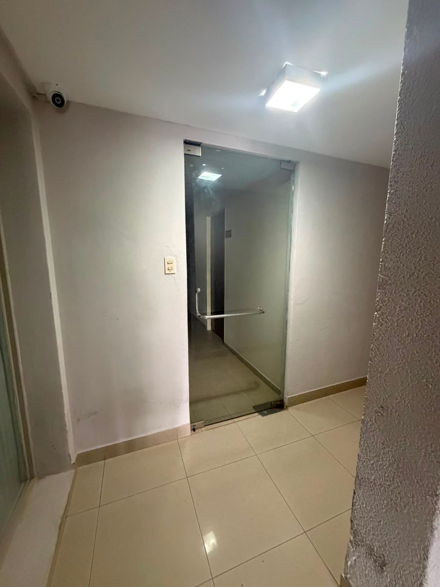 ALQUILER 5 OFICINAS URQUIZA 2200 - 2
