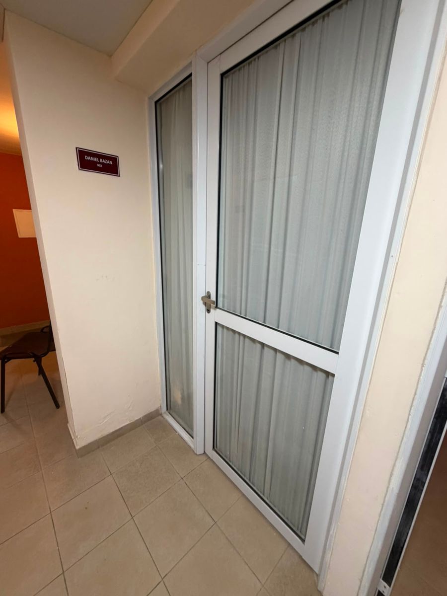ALQUILER 5 OFICINAS URQUIZA 2200 - 12
