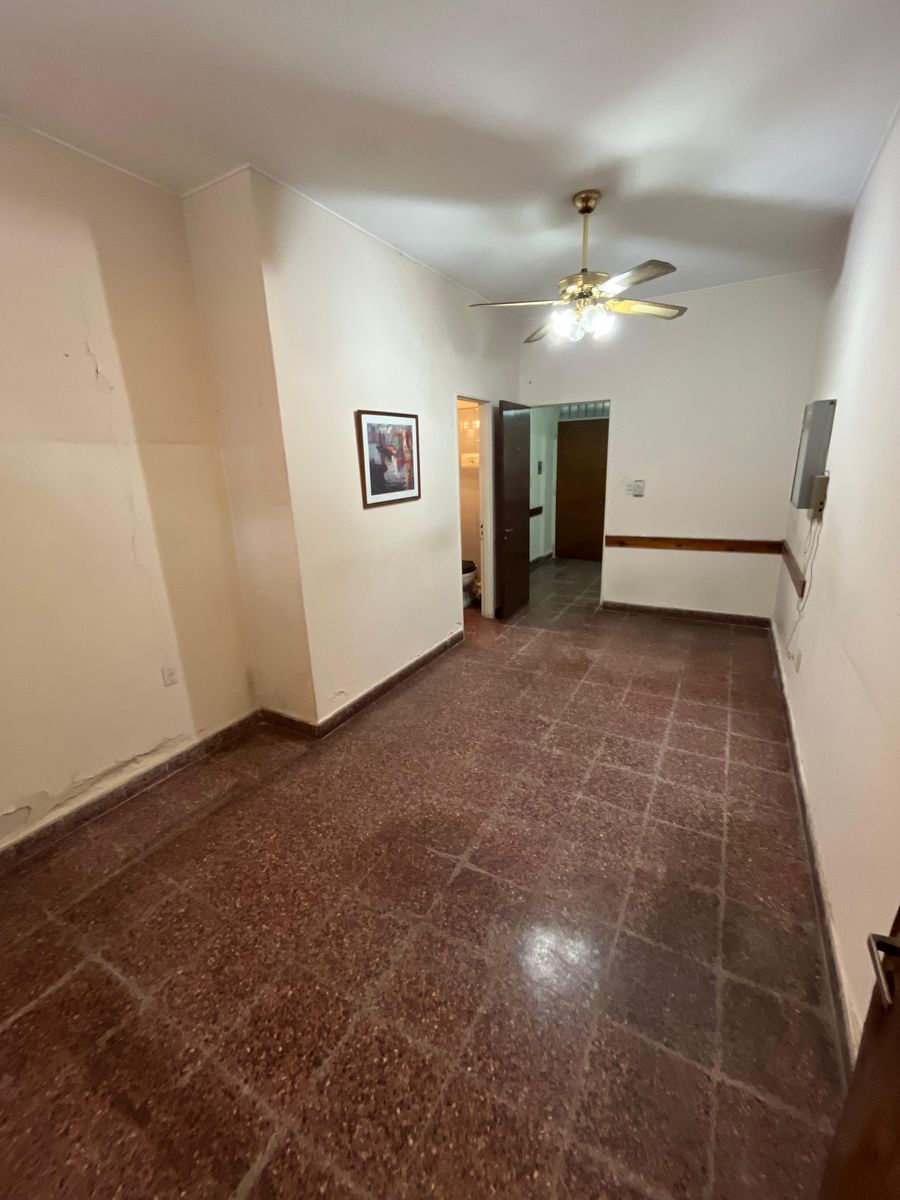Oficina/consultorio en zona centro -sur - 6