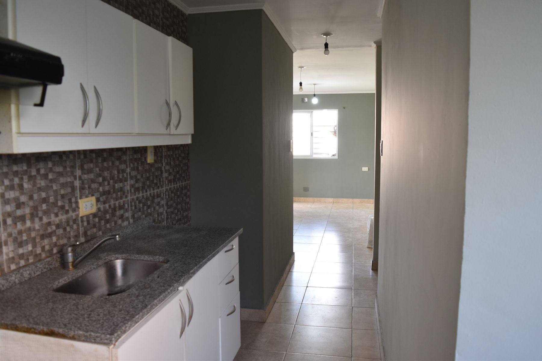 DEPARTAMENTO DE 1 DORMITORIO CON COCHERA. SARGENTO CABRAL - 21