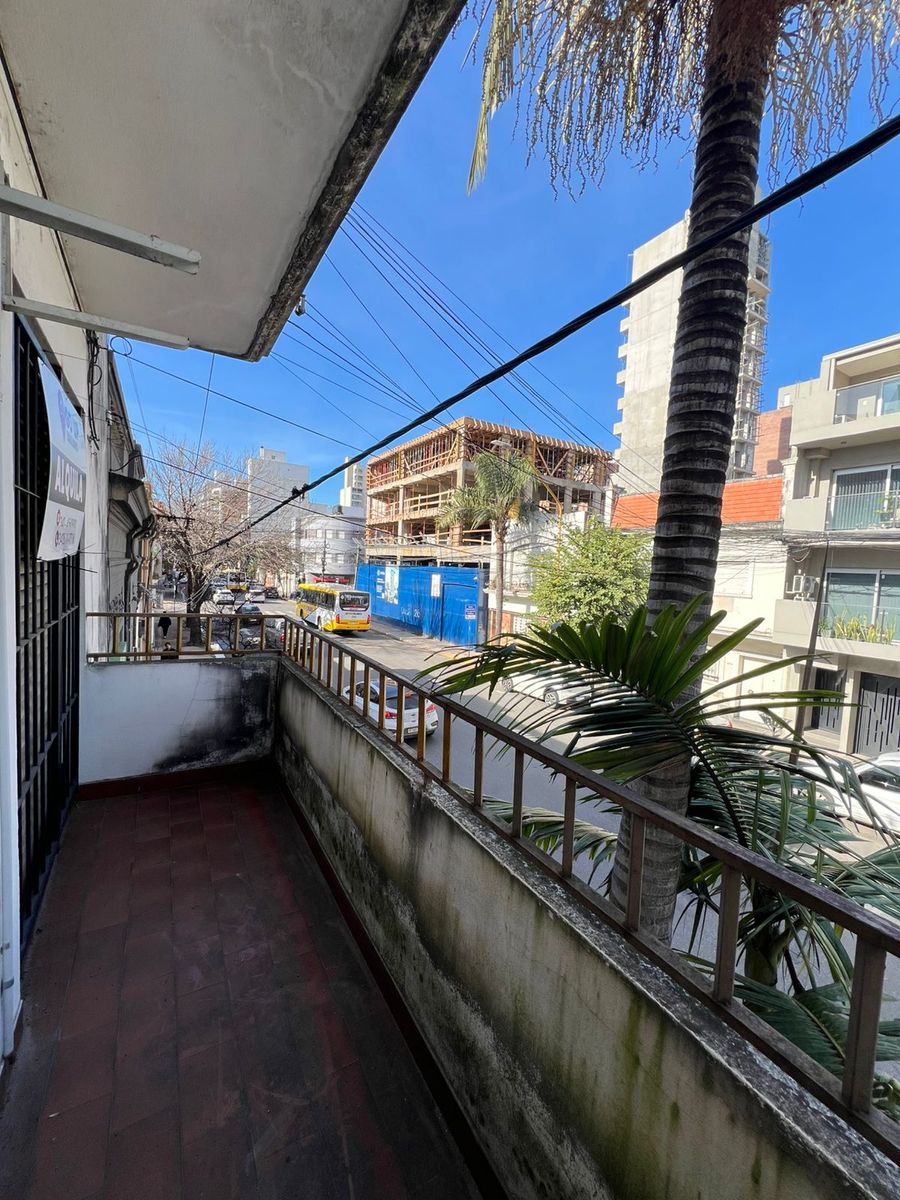 Alquiler Departamento en planta alta barrio Constituyentes - 14