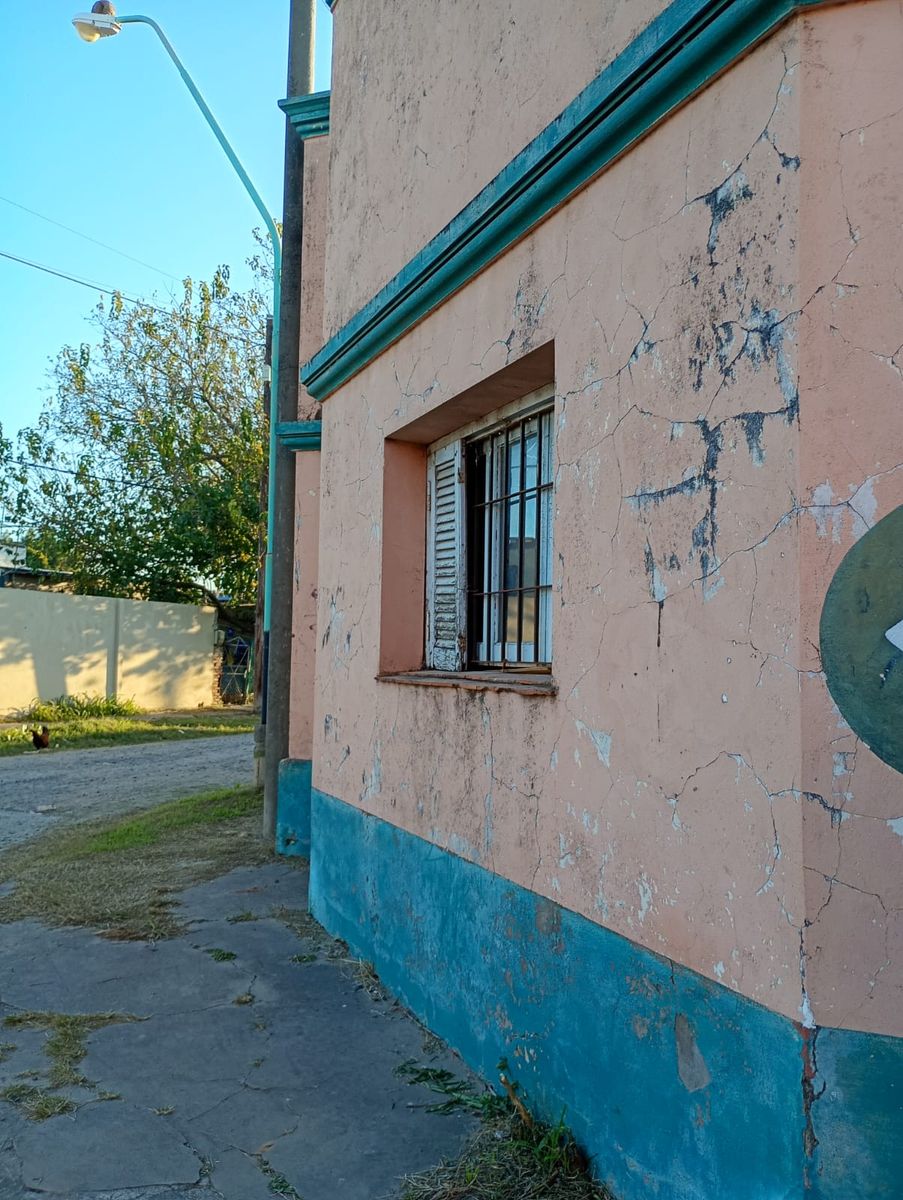 Casa a refaccionar/demoler en Santo Tome - 2
