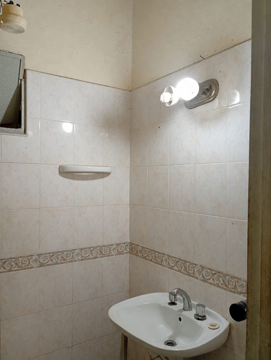 Casa a refaccionar/demoler en Santo Tome - 8