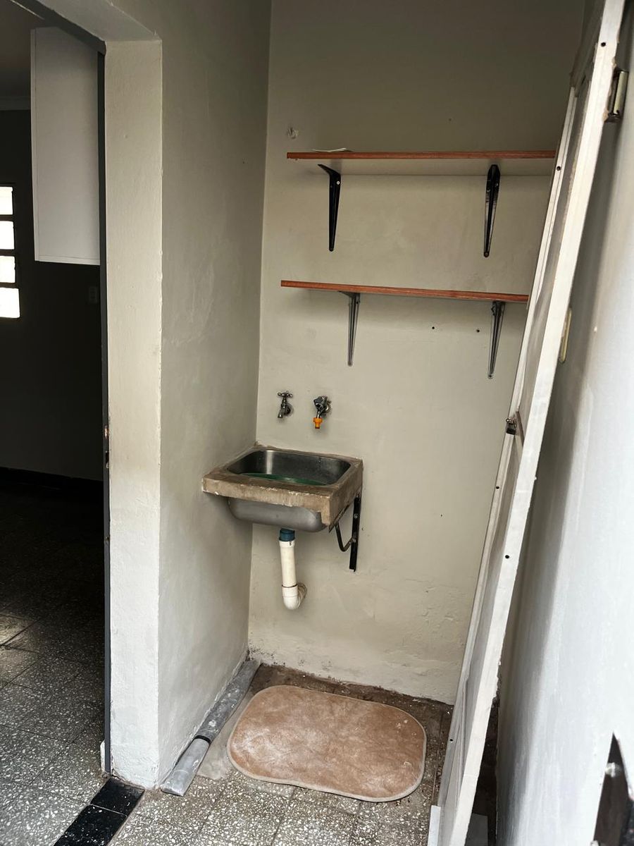 CASA EN VENTA EN BARRIO GUADALUPE DOS DORMITORIOS - 9