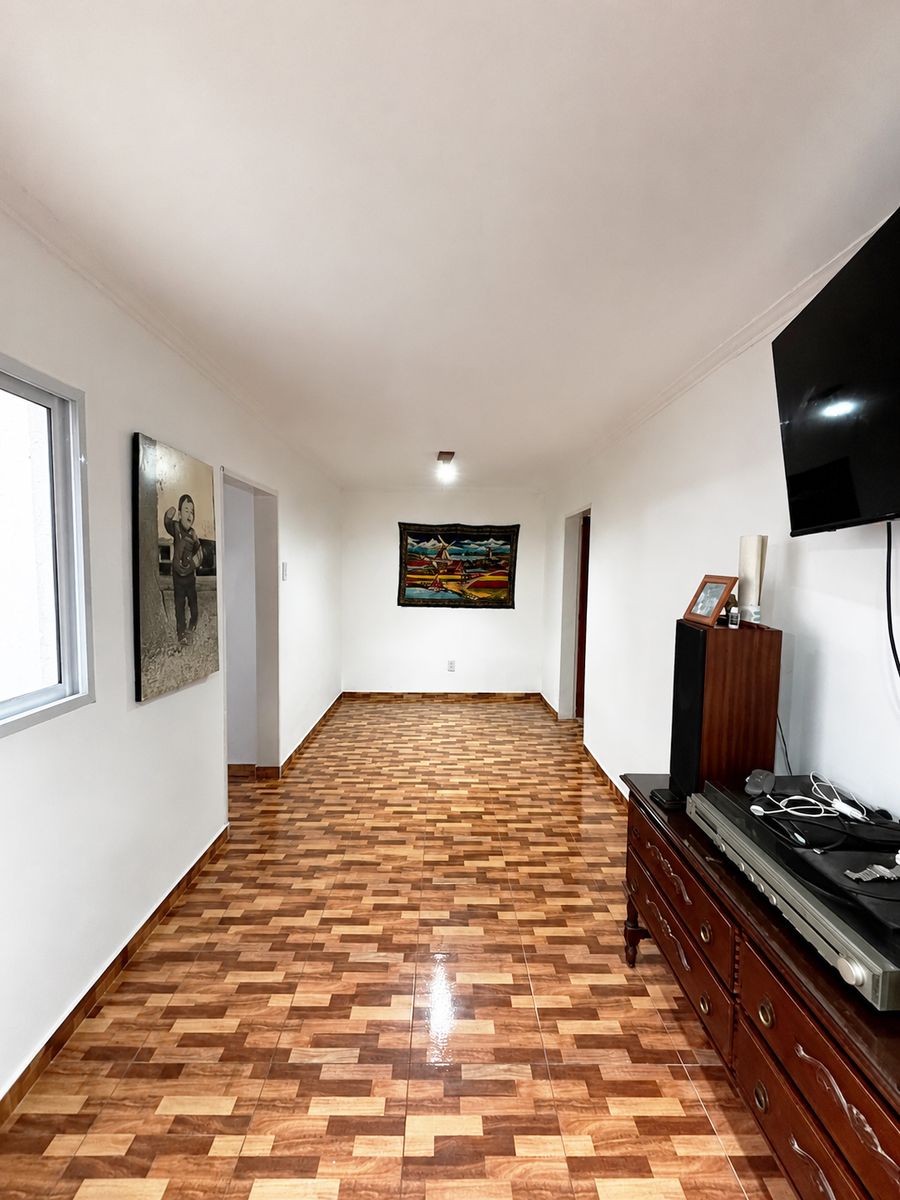 INTERNO DE 2 DORMITORIOS A MTS DEL PARQUE FEDERAL (NO PH) - 8