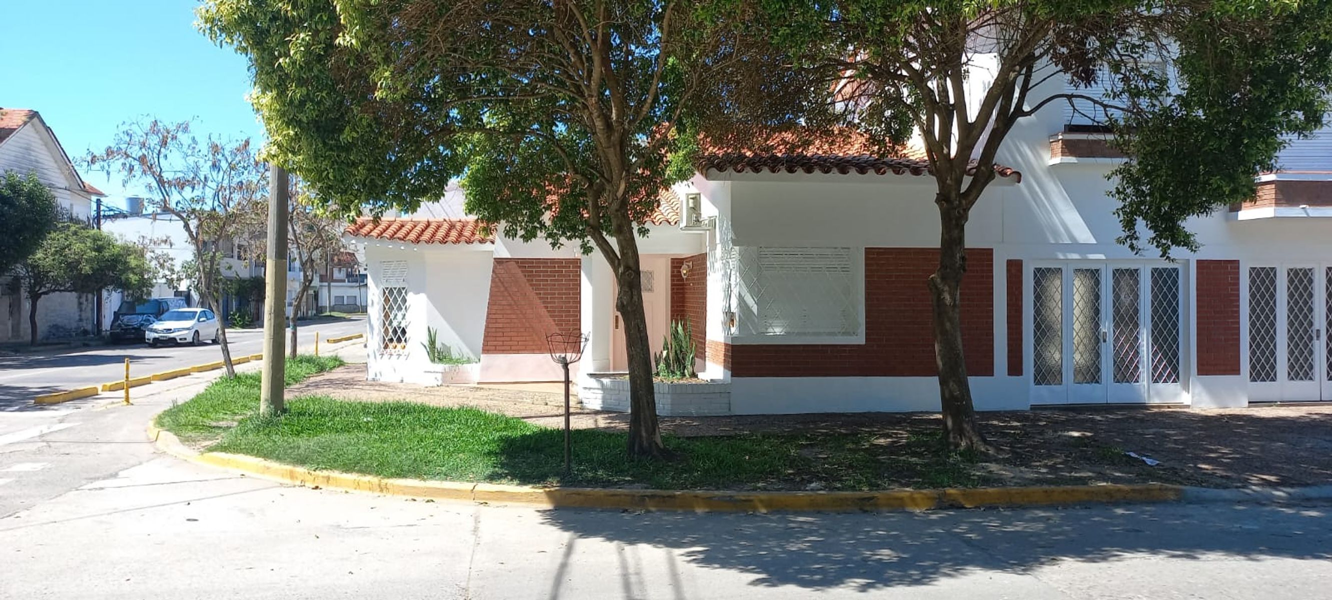 Venta Casa 3 dormitorios en Barrio Candioti Sur - 2