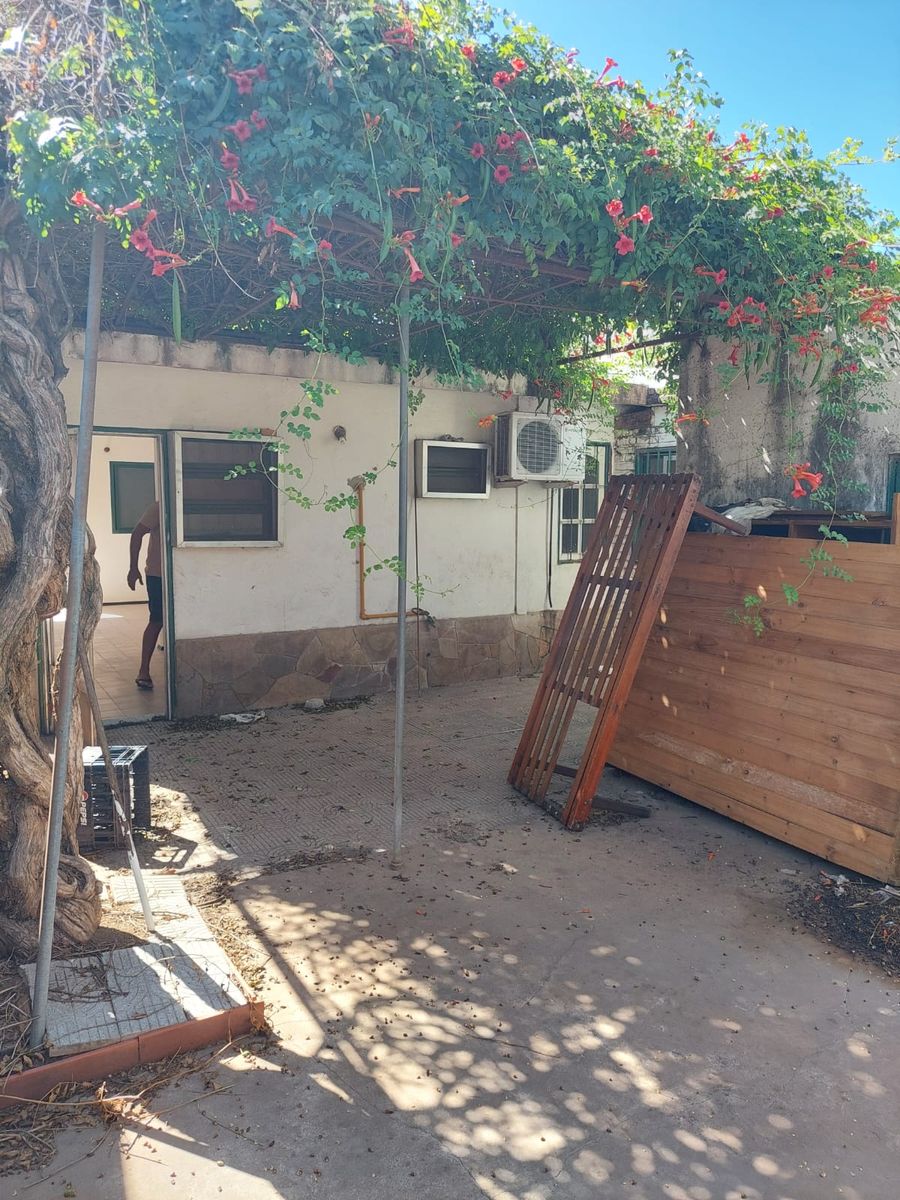 Casa de 3 dormitorios en venta - Llerena 4039, Santa Fe - 11