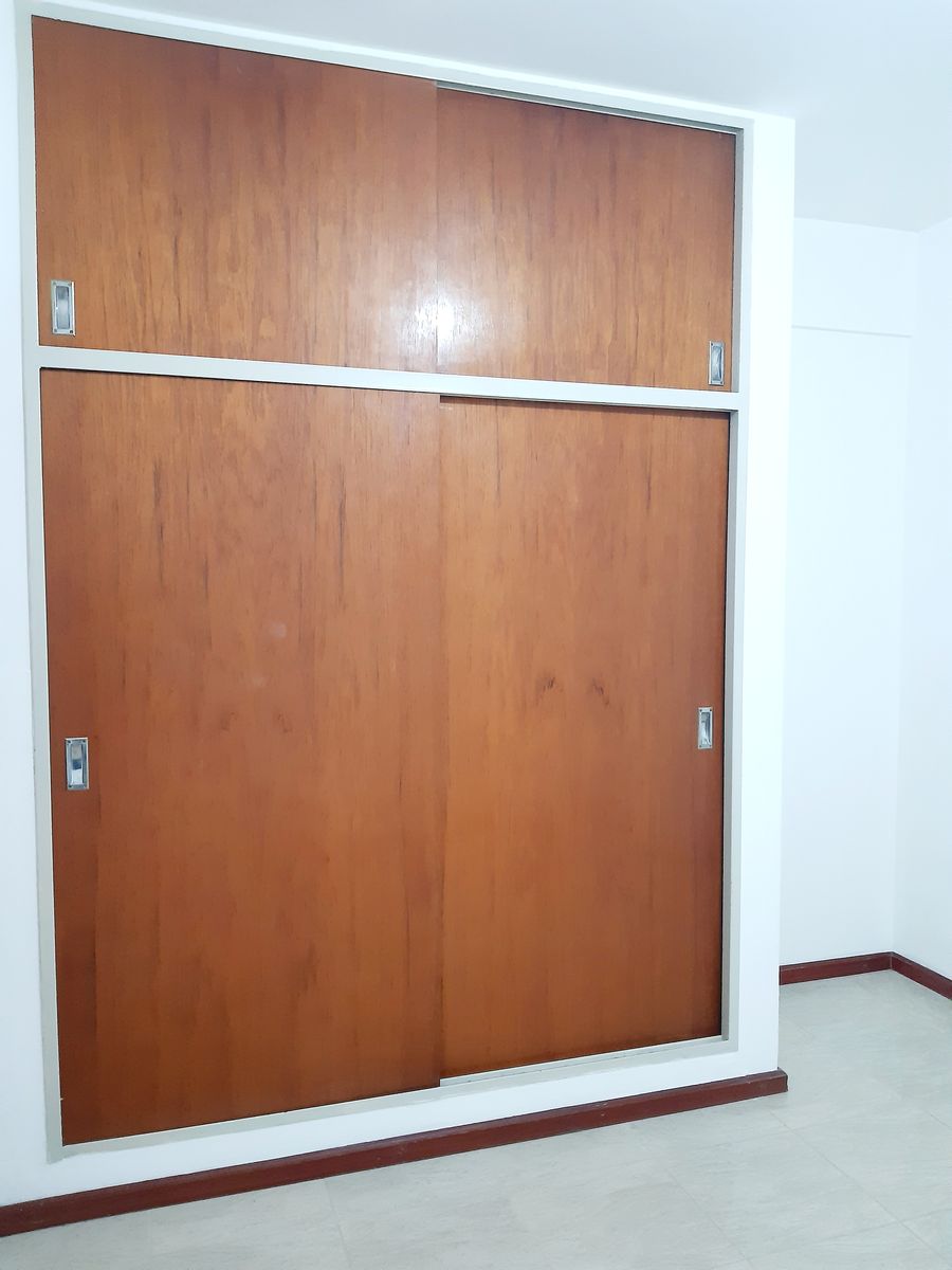 Departamento dos dormitorios. Centro. Balcón c/Asador. Equipado. — foto 8