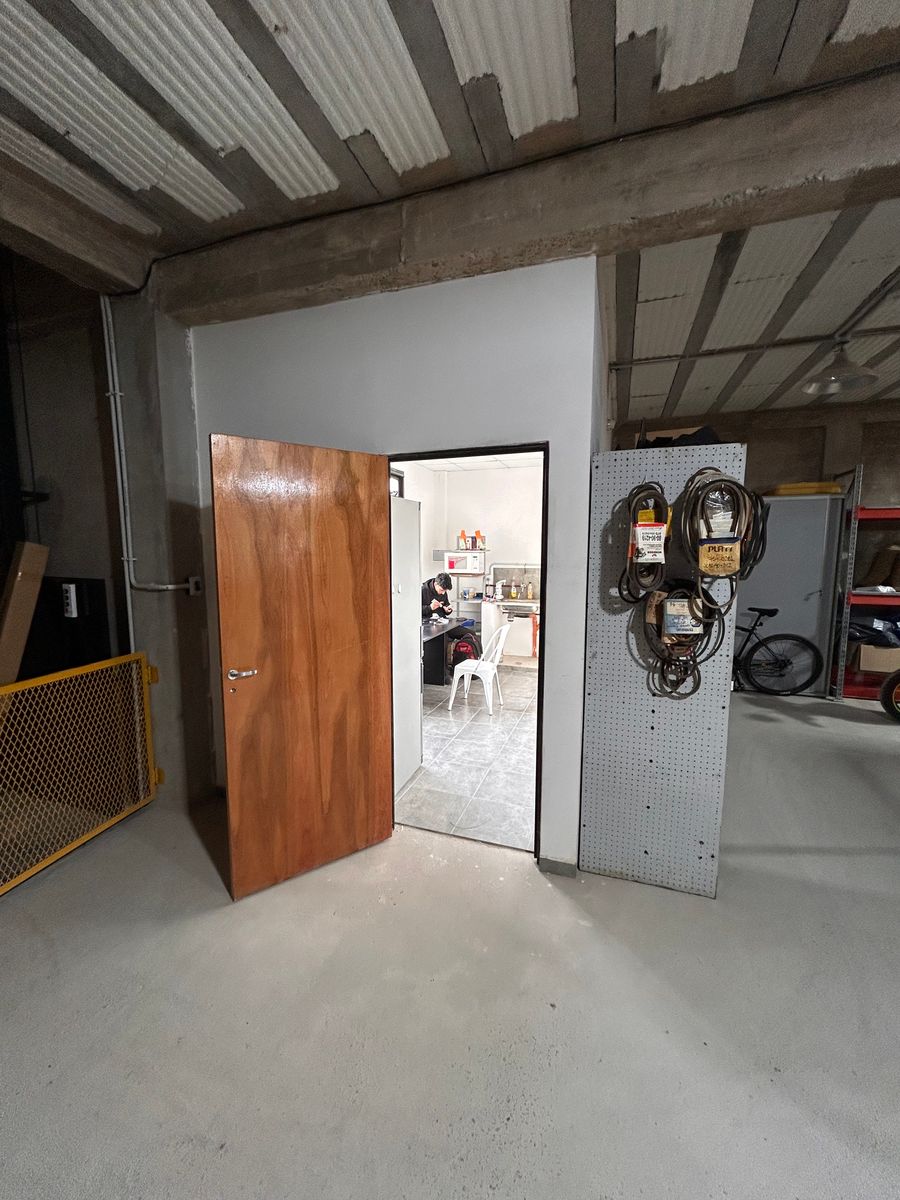 Salón comercial de grandes dimensiones en zona norte - 12