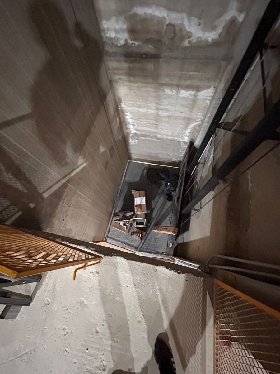 Salón comercial de grandes dimensiones en zona norte - 23