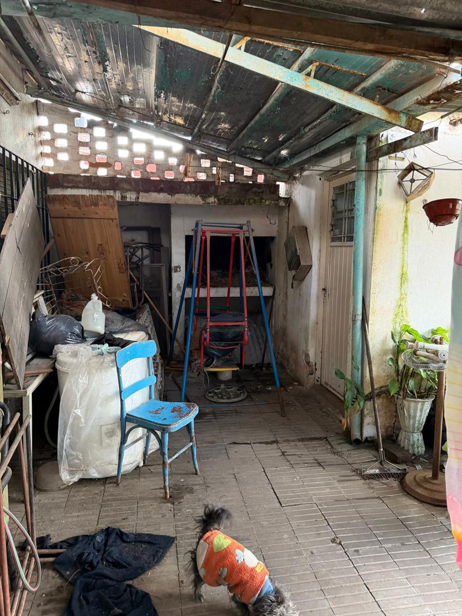 GUADALUPE OESTE - CASA DE BUENAS DIMENSIONES A REFACCIONAR - 6