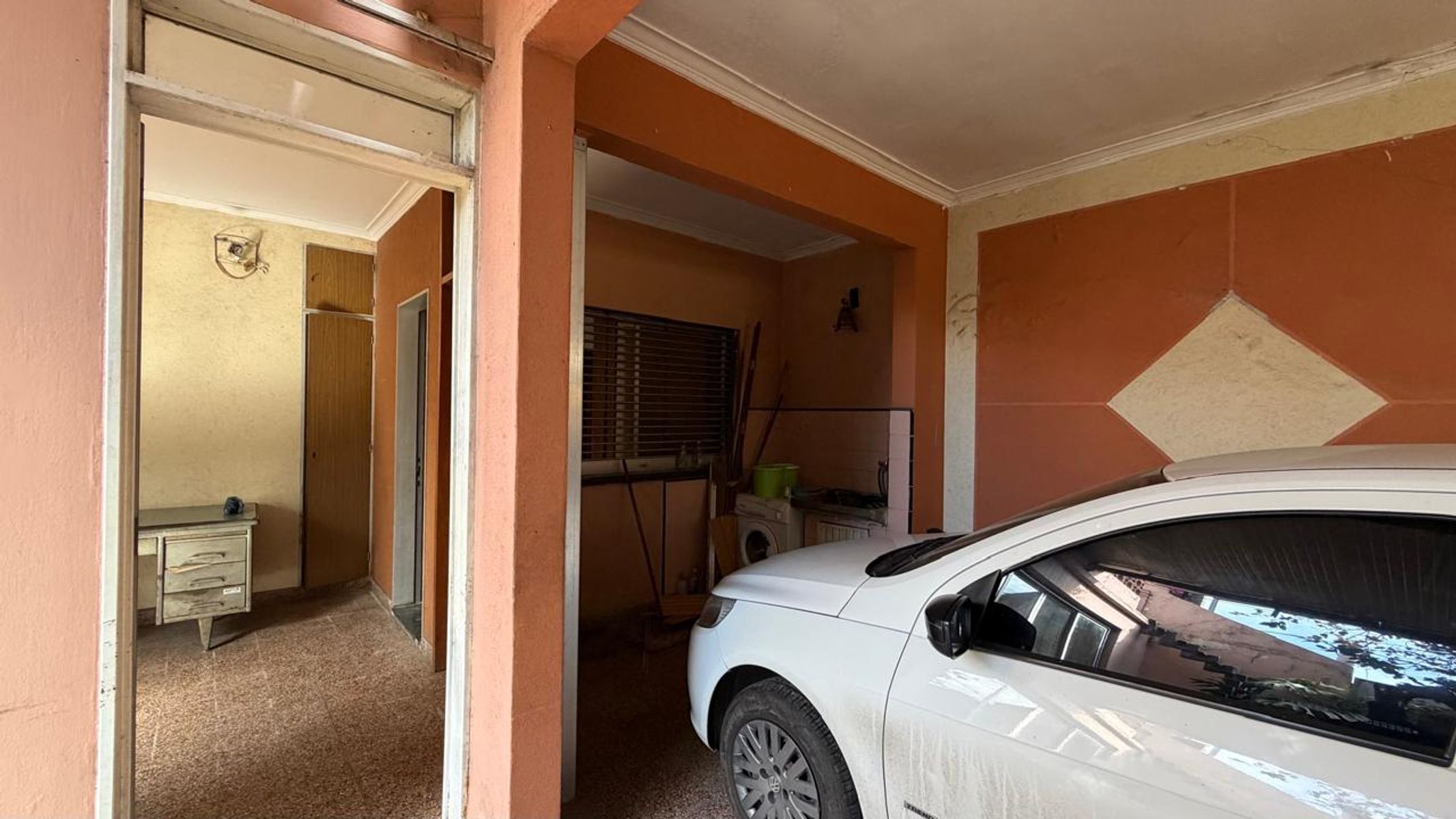 CASA DE 2 DORMITORIOS Y GARAGE EN BARRIO CANDIOTI NORTE - 14