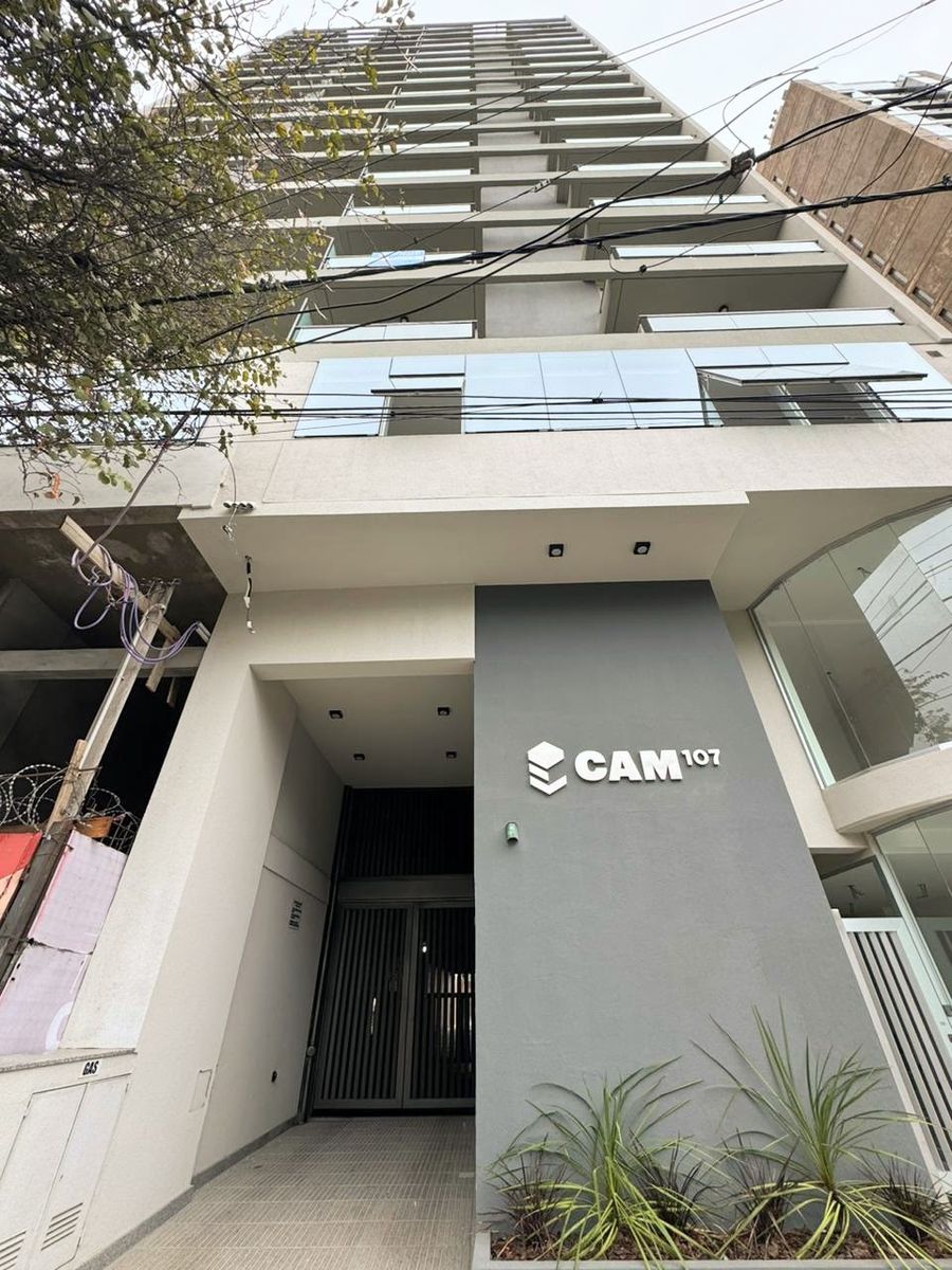 DEPARTAMENTO DE DOS DORMITORIOS SOBRE BV. PELLEGRINI - 2