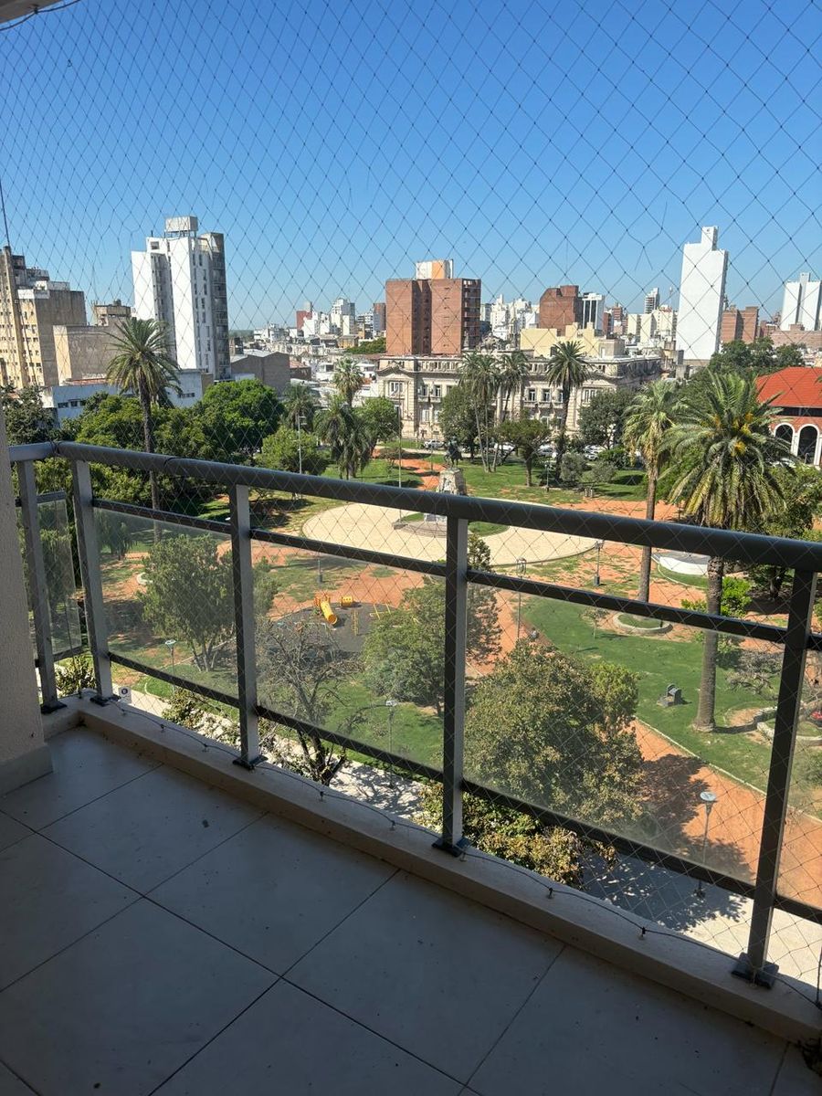 DEPARTAMENTO DE DOS DORMITORIOS CON COCHERA-TUCUMAN 2800 - 4