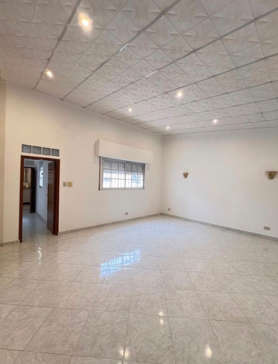 Casa de 3 dormitorios en Barrio Candioti Sur - 1