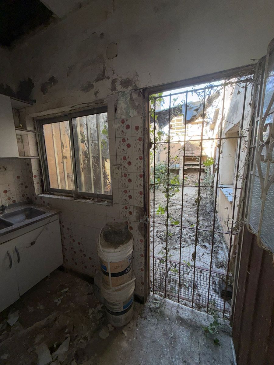 VENTA CASA A REFACCIONAR BARRIO SUR SAN LORENZO AL 1900 - 3