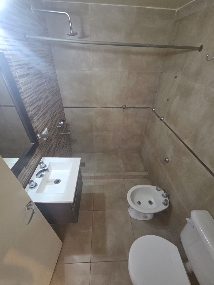 DEPARTAMENTO CÉNTRICO DE 3 DORMITORIOS - 11