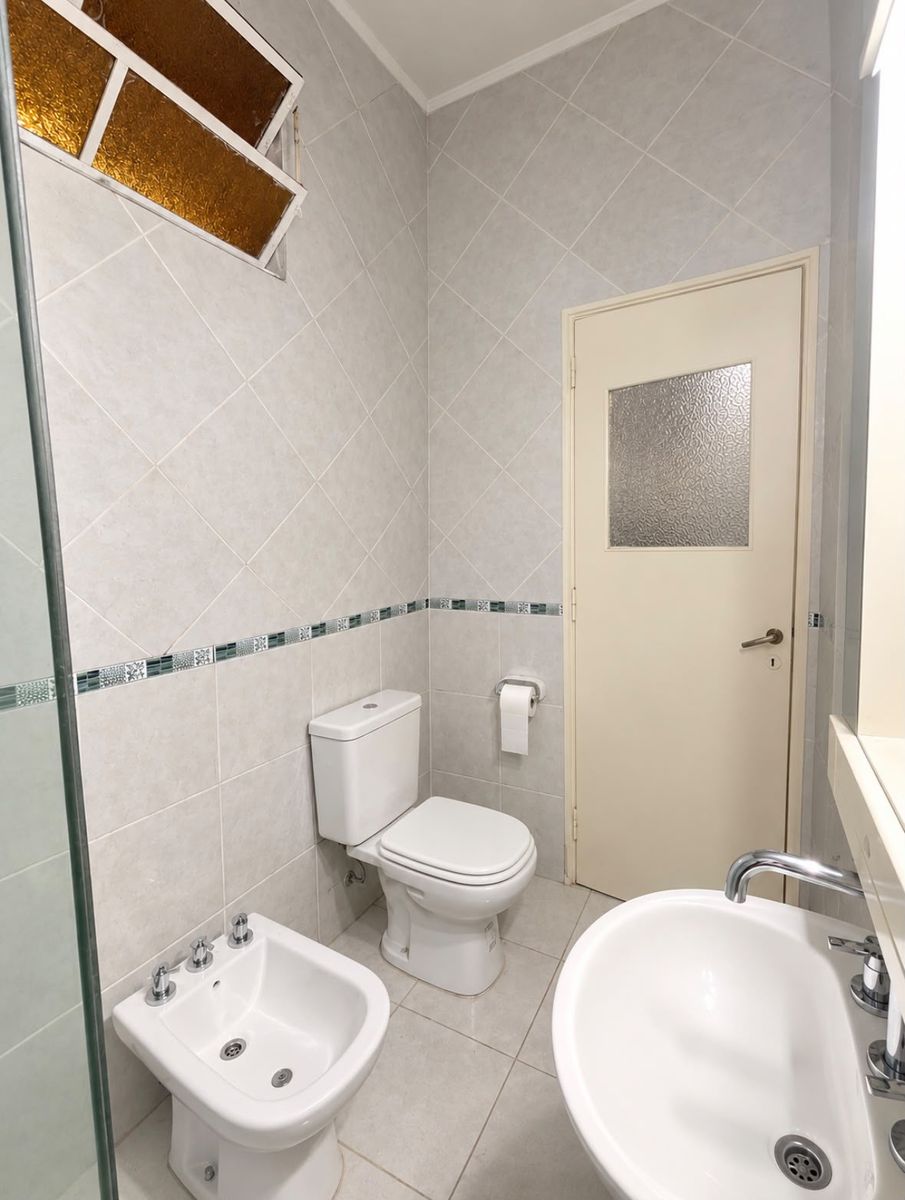 CASA INTERNA DE 3 DORMITORIOS EN BARRIO CONSTITUYENTE - 1